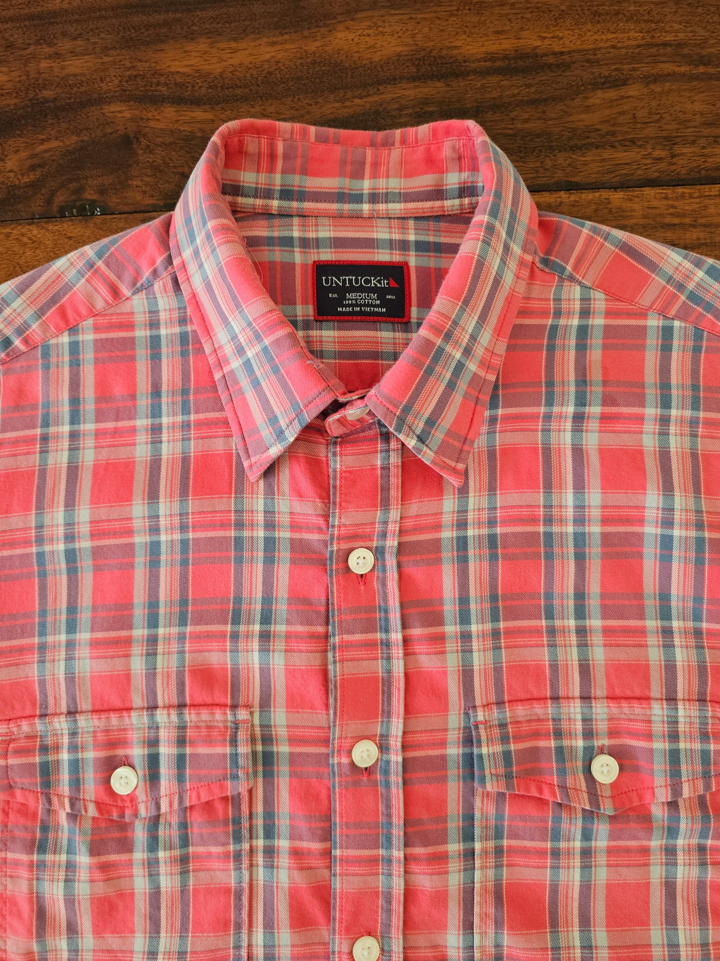 Untuckit pink salmon flannel shirt mens size M