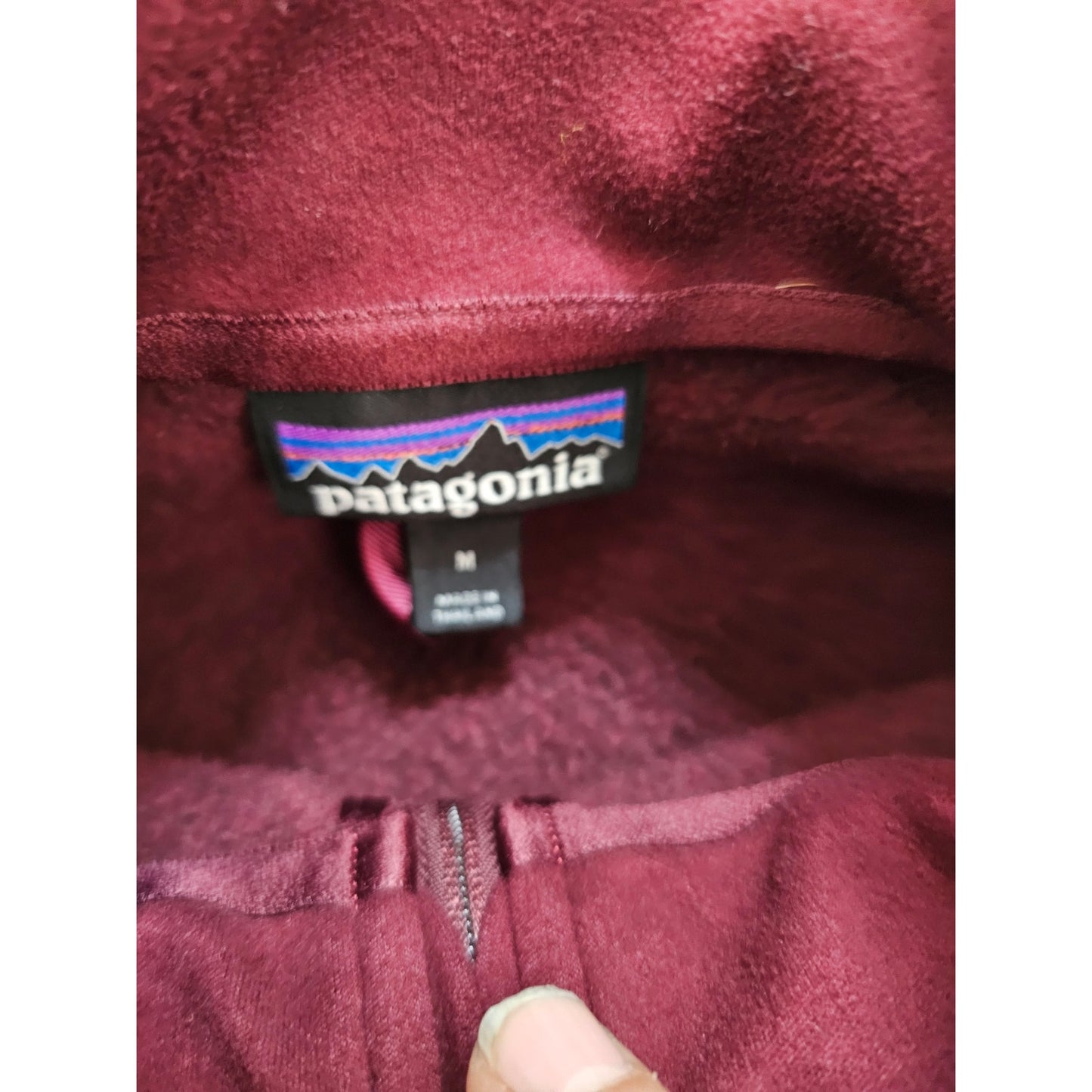 Patagonia burgandy pullover zip up sweater womens size M